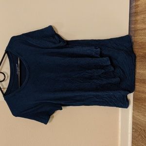 Pea in the Pod Lift up nursing shirt size Medium